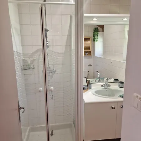 Quercy Hills Retreat With 2 Ensuite בית נופש