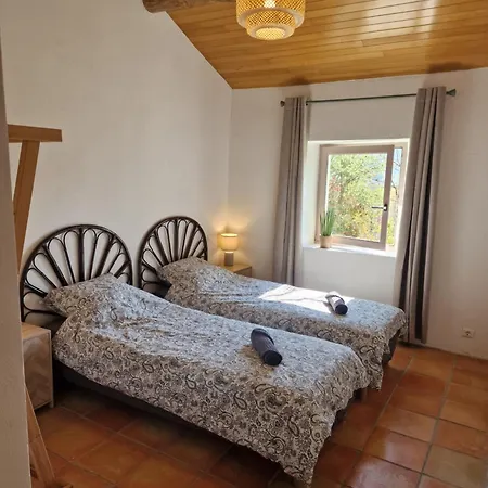 Quercy Hills Retreat With 2 Ensuite