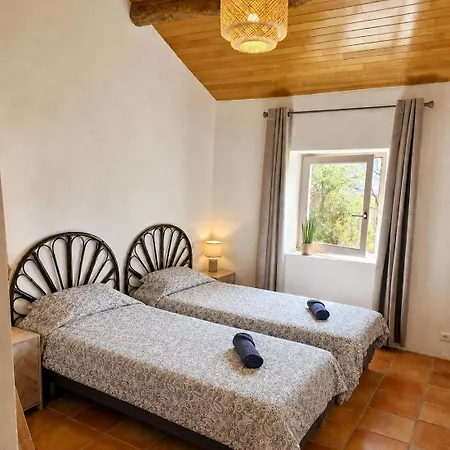 Casa de Férias Hill View - With Private Sauna